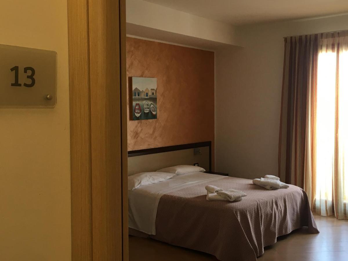 Albergo Perseo Portopalo Di Capo Passero Ngoại thất bức ảnh